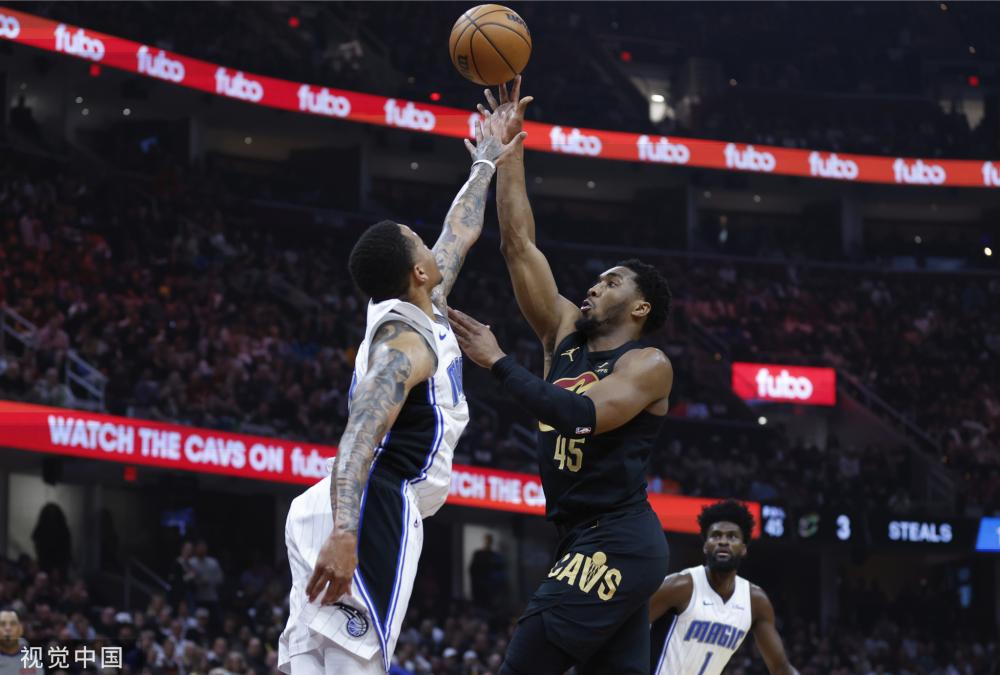 通过中场的 通过中场的