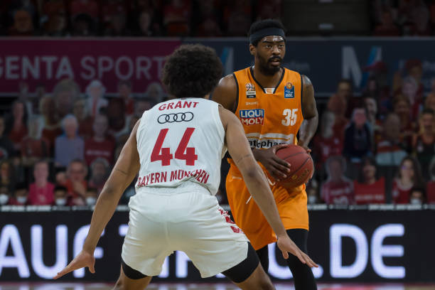 依然保持高 依然保持高